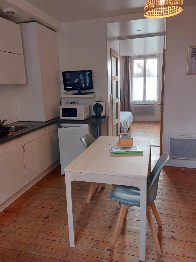 Les Belles Terrasses Dieppe ,3 Appartements , Le Vegetal De 1 A 8 Personnes , Le Tropical De 1 A 6 Personnes , Le Floral Avec Terrasse De 1 A 3 Personnes , Quartier Calme Au Stationnement Gratuit A Cote De L'Avenue Verte Kültér fotó