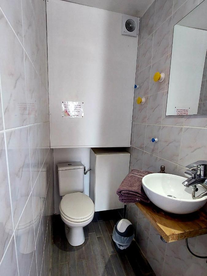 Les Belles Terrasses Dieppe ,3 Appartements , Le Vegetal De 1 A 8 Personnes , Le Tropical De 1 A 6 Personnes , Le Floral Avec Terrasse De 1 A 3 Personnes , Quartier Calme Au Stationnement Gratuit A Cote De L'Avenue Verte Kültér fotó